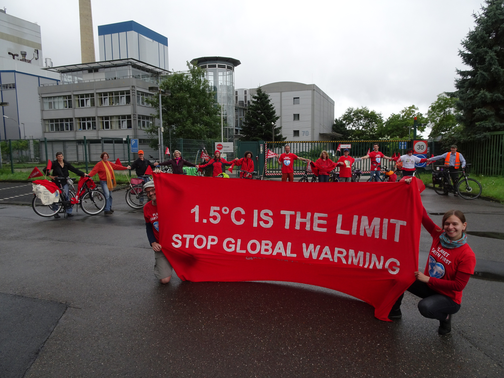 Fahrraddemo zum Kraftwerk Merkenich